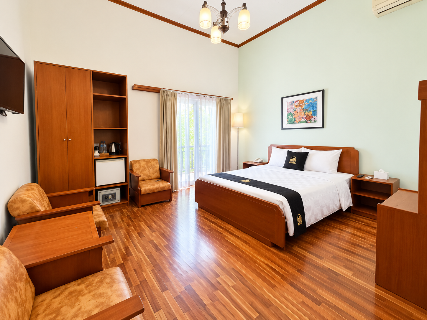 Deluxe King Bed Room