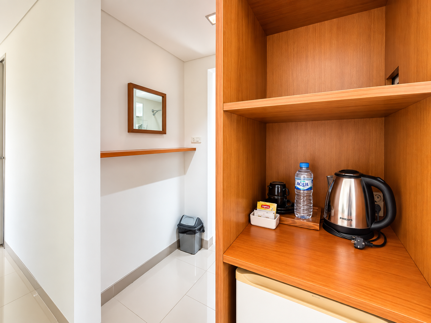 Deluxe King Room 4